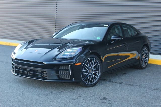 2026 PORSCHE Panamera