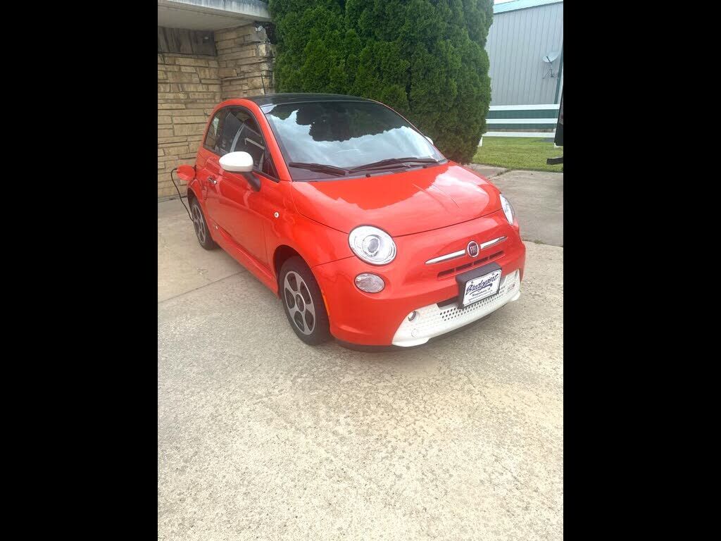 2017 FIAT 500
