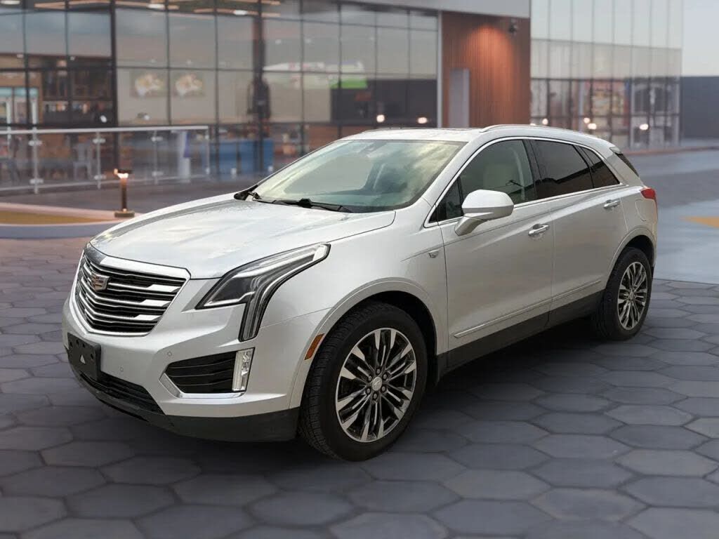 2017 CADILLAC XT5