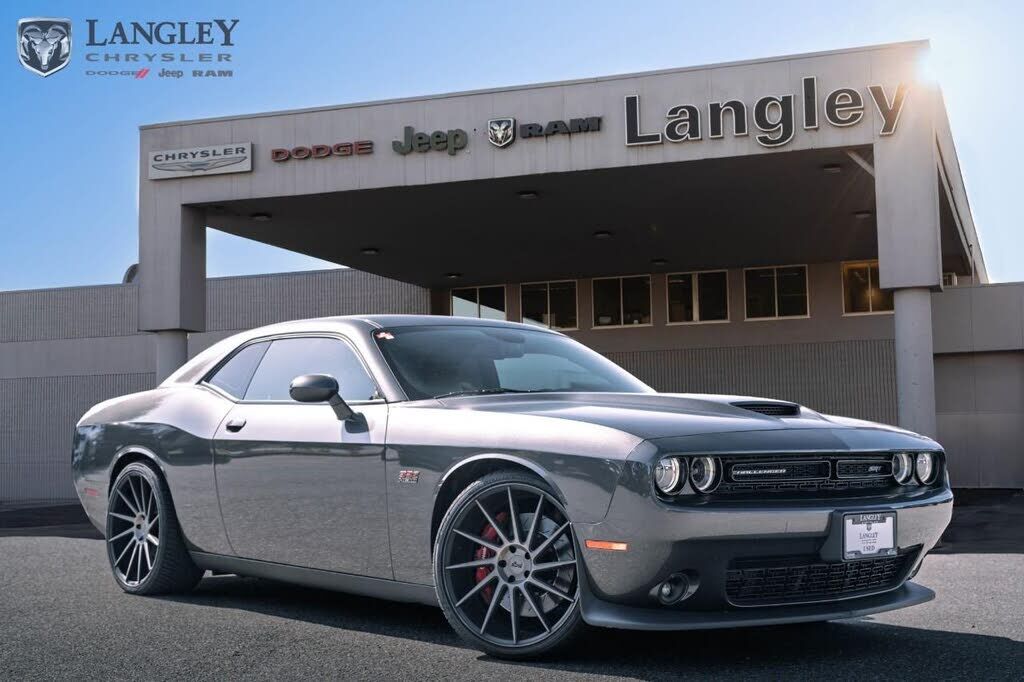 Dodge Challenger