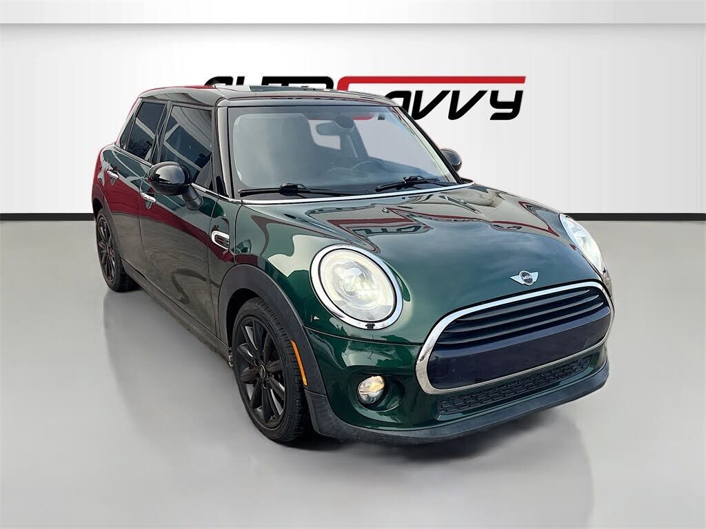 2017 MINI Cooper