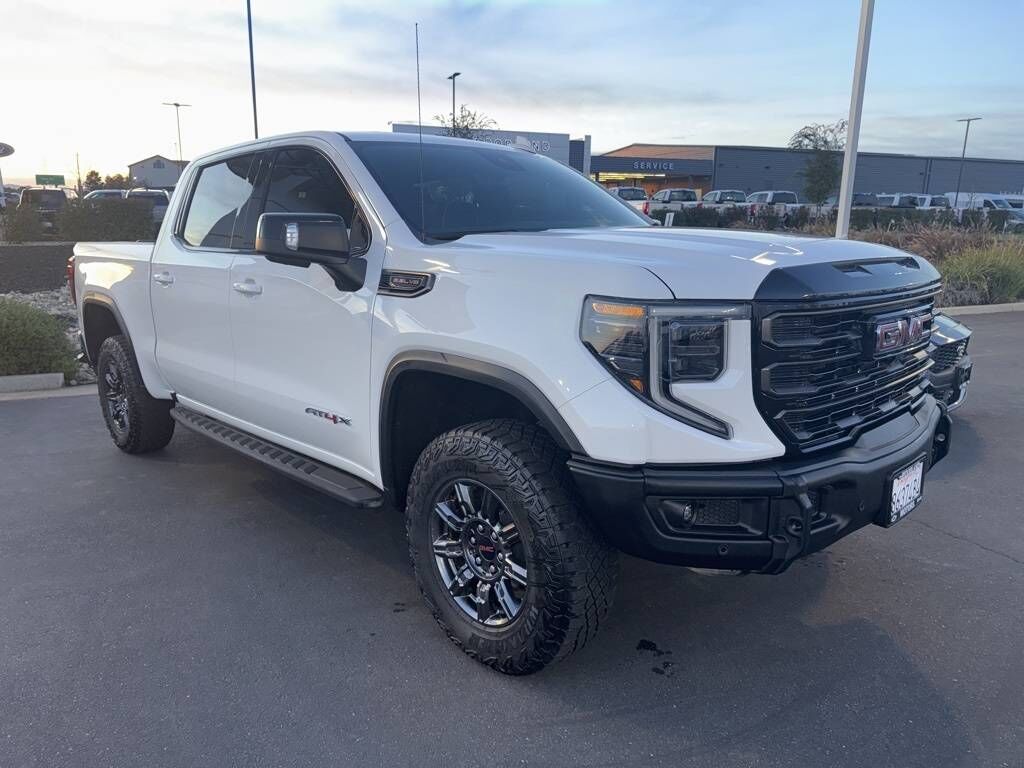 2024 GMC Sierra