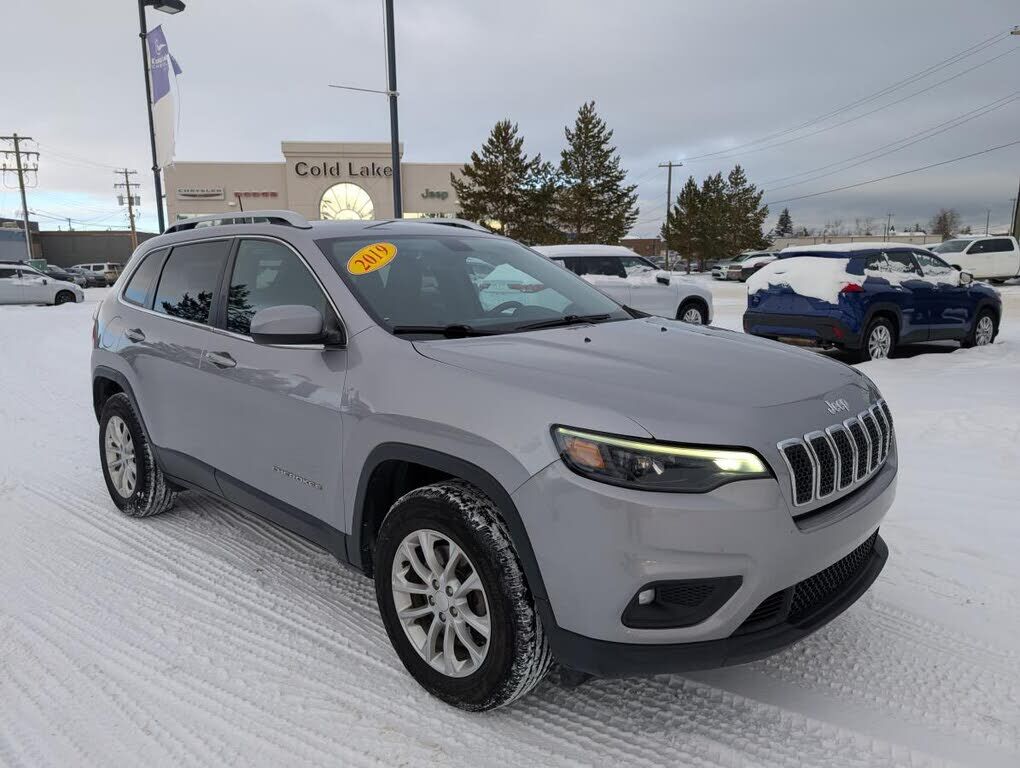 2019 JEEP Cherokee