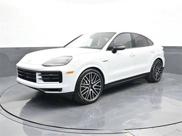 2026 PORSCHE Cayenne