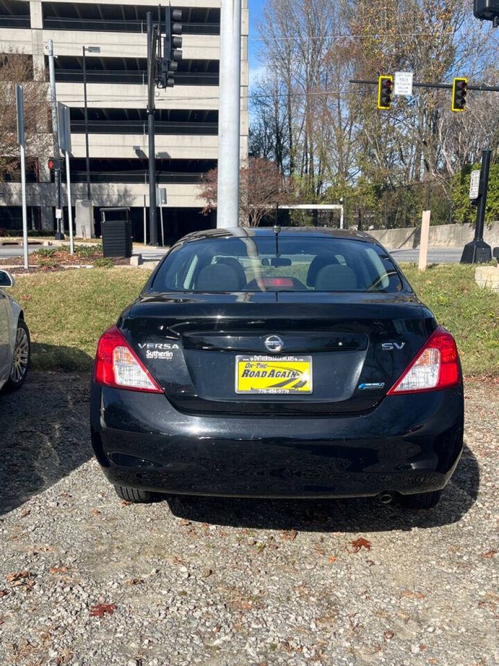 Nissan Versa
