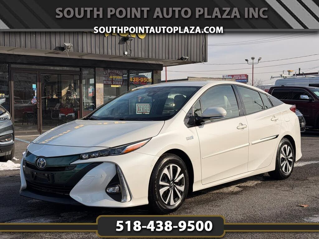 2018 TOYOTA Prius