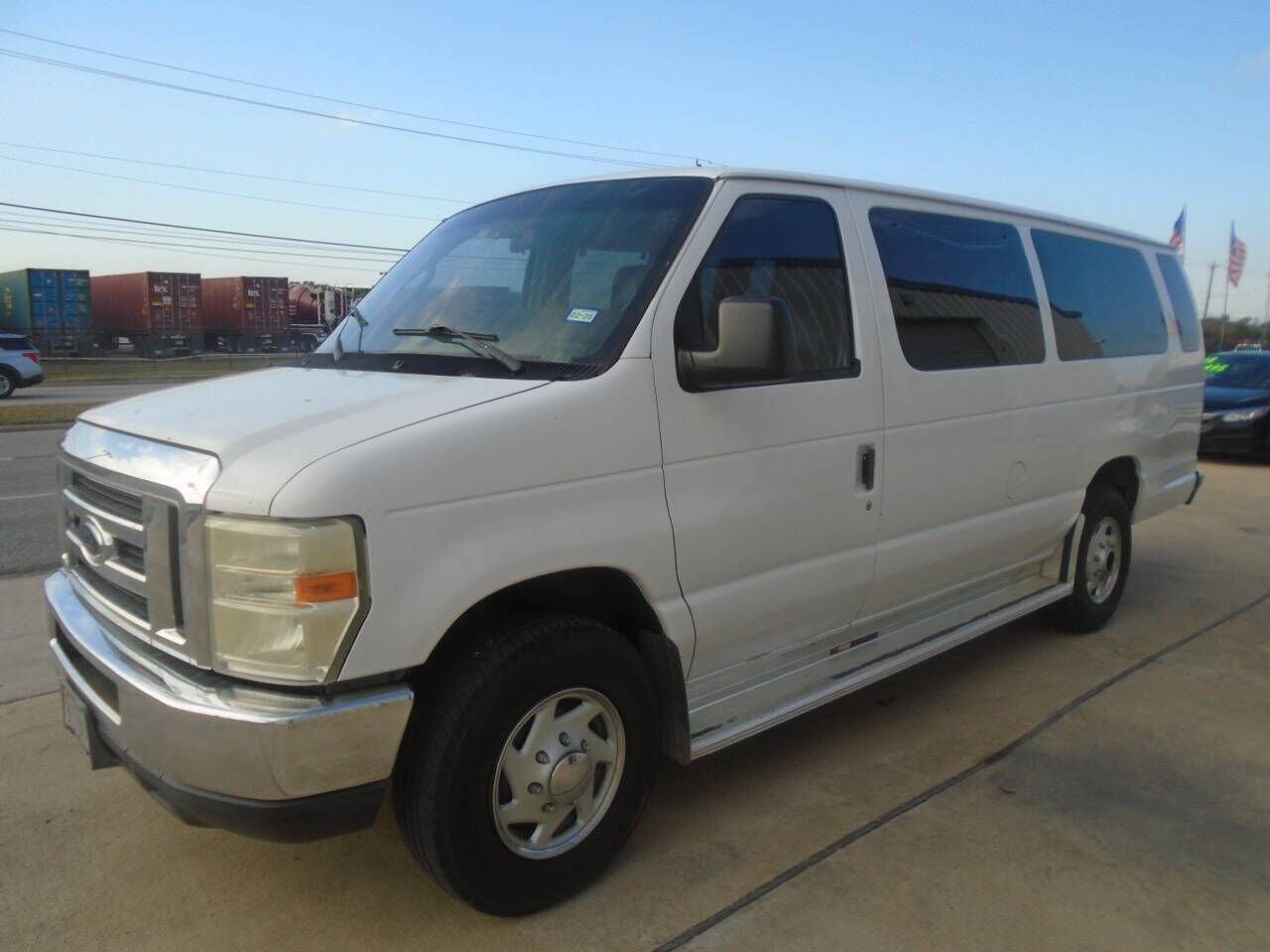 2009 FORD E-350