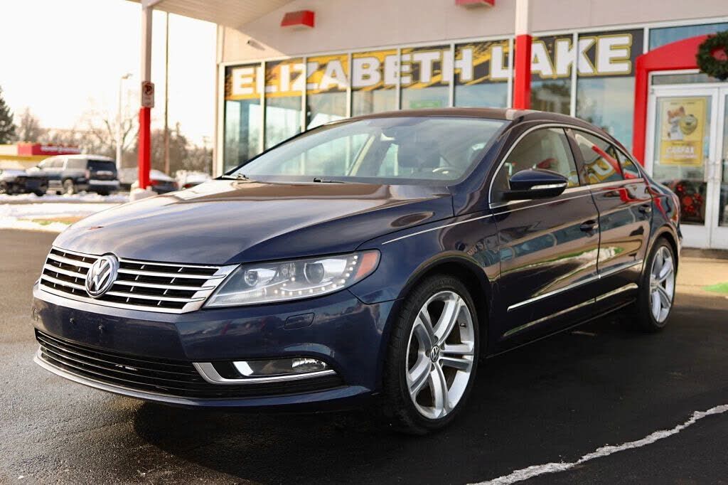 2013 VOLKSWAGEN Passat