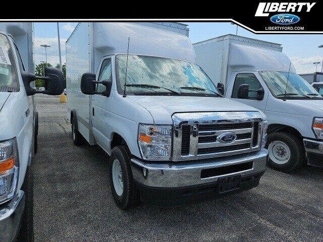 2025 FORD E-350