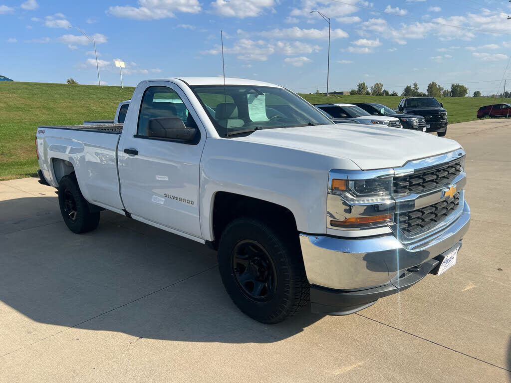 2018 CHEVROLET Silverado
