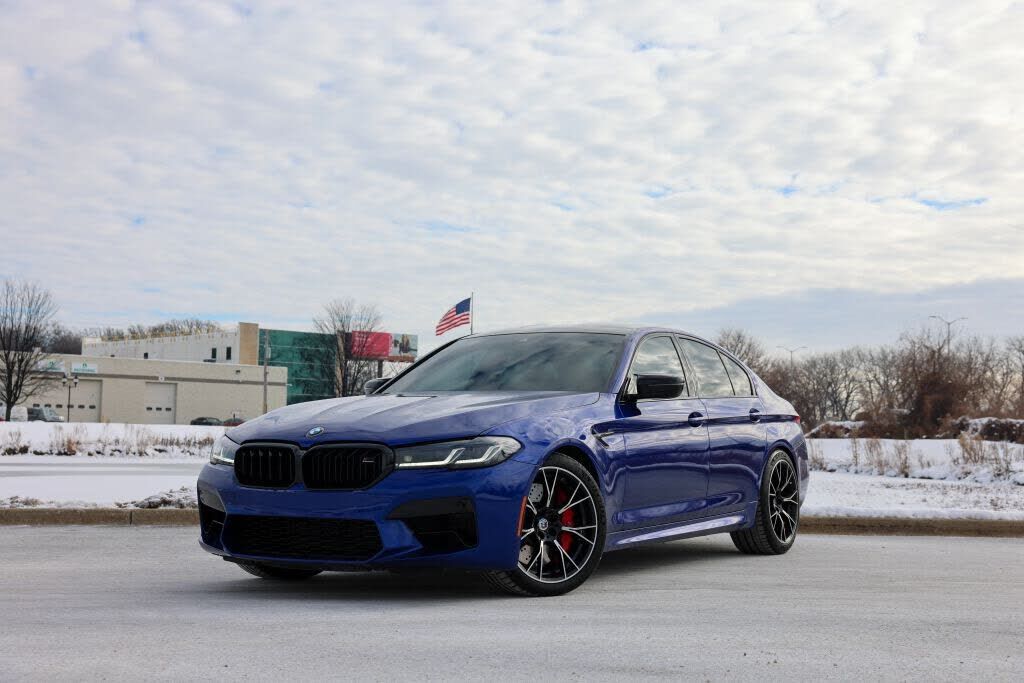 2022 BMW M5