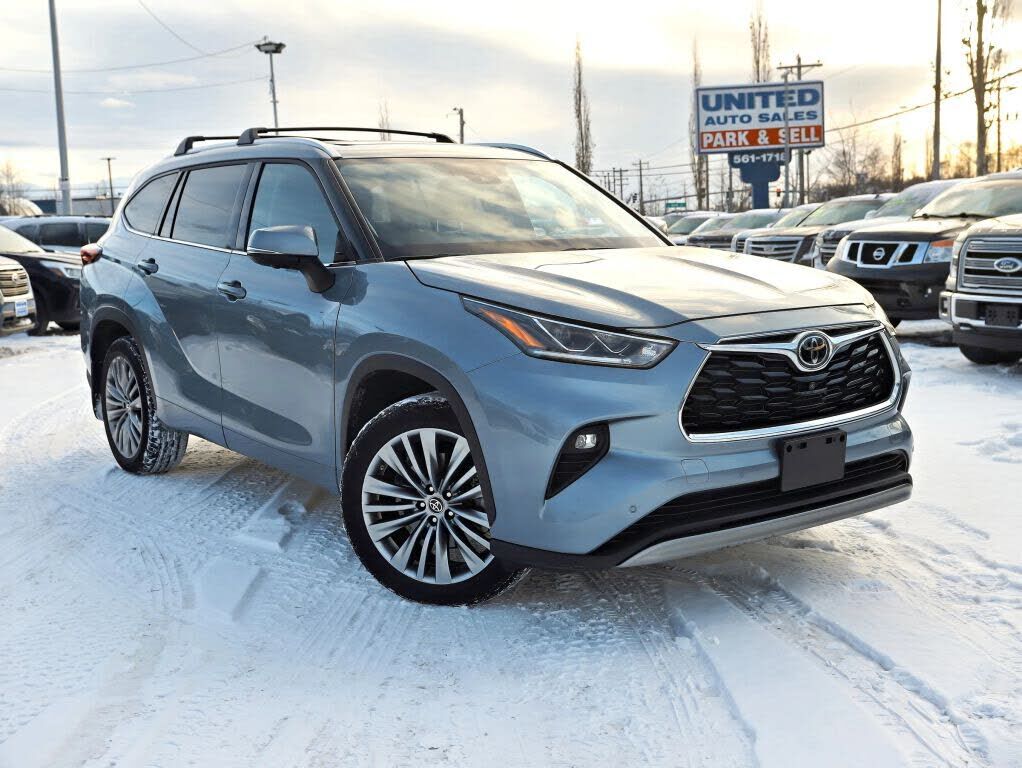 2023 TOYOTA Highlander