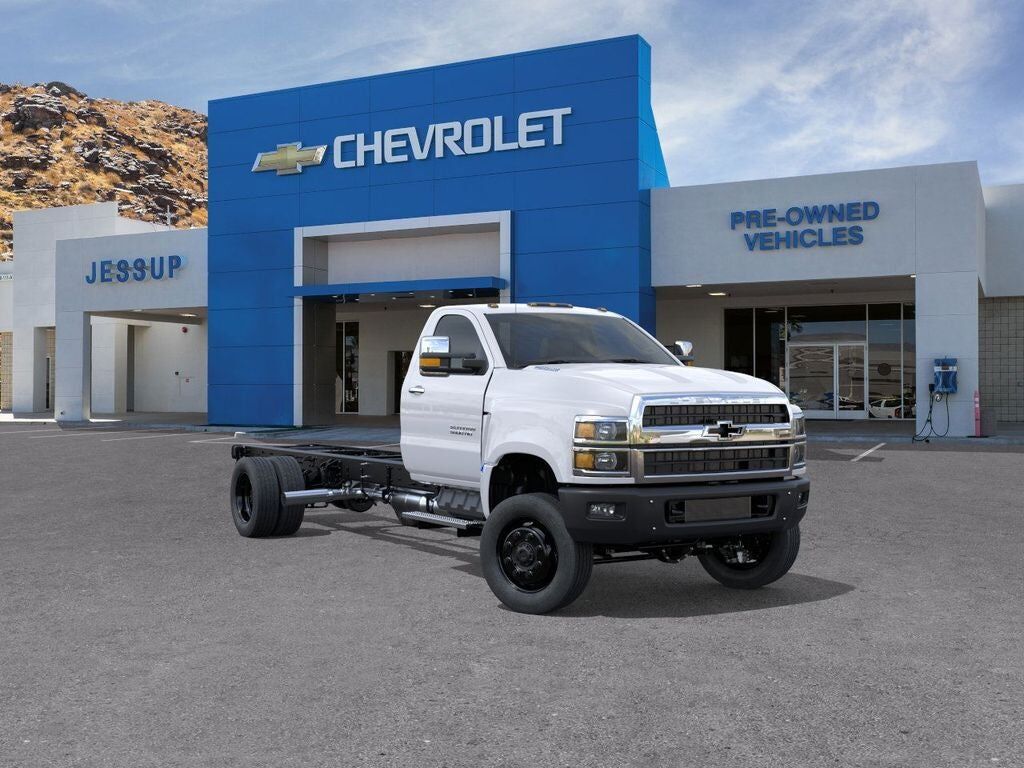 2025 GMC Silverado Medium Duty