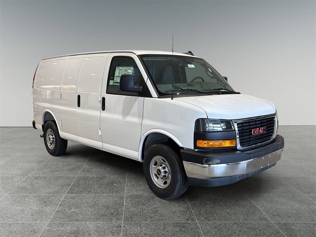 2025 GMC Savana