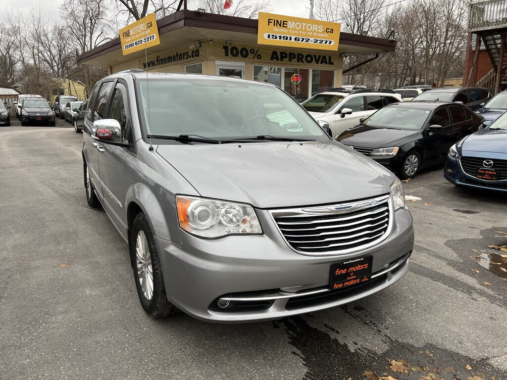 Chrysler Town and Country