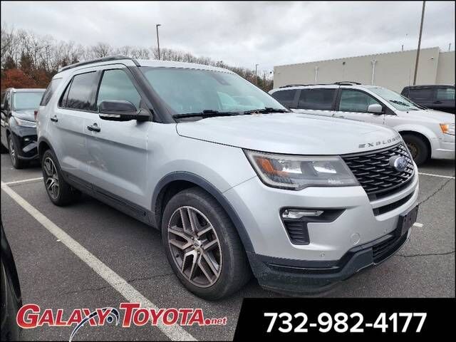 2019 FORD Explorer