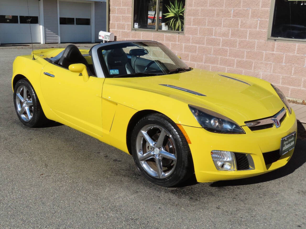2008 SATURN Sky