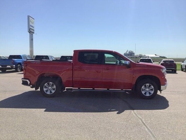 2025 CHEVROLET Silverado