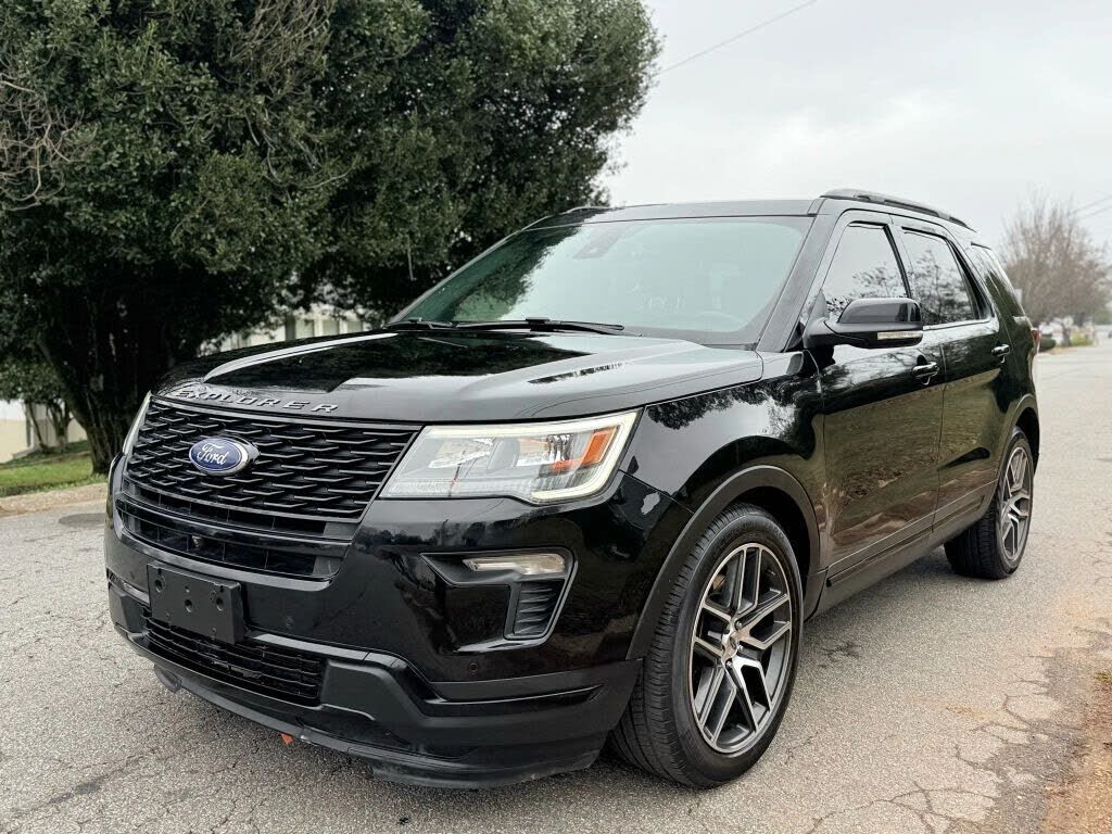 2018 FORD Explorer