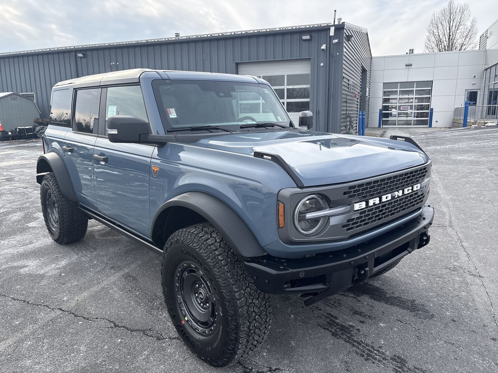 2025 FORD Bronco