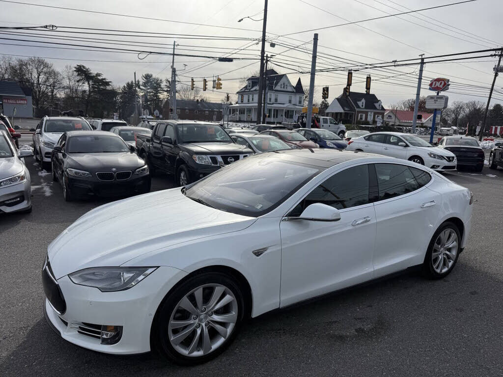2016 TESLA Model S