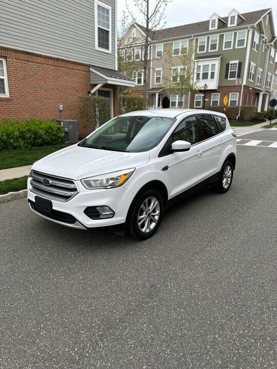 2017 FORD Escape