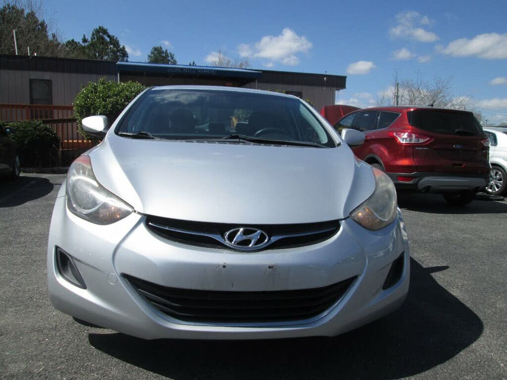 2012 HYUNDAI Elantra