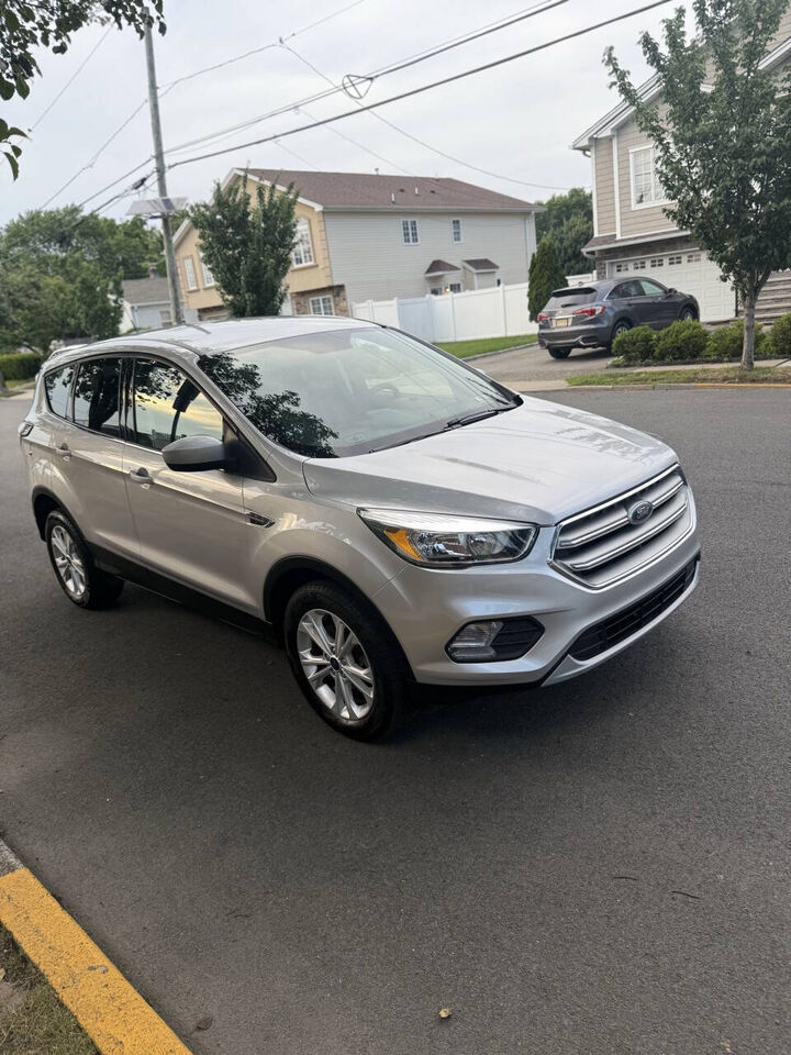 2017 FORD Escape