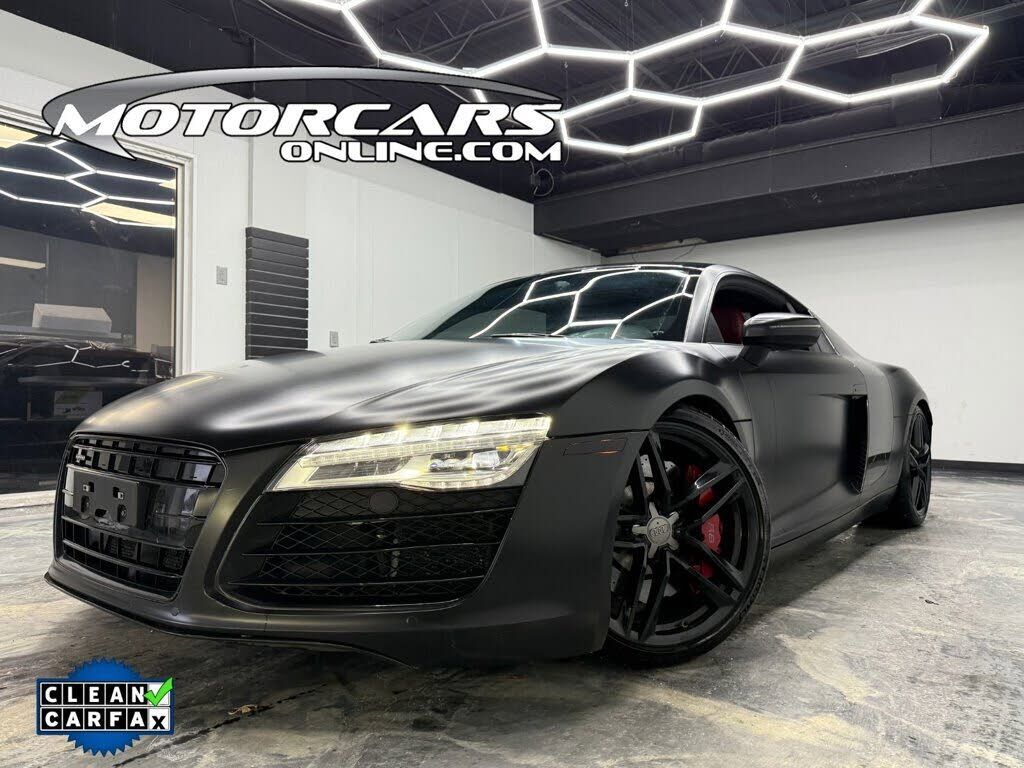Audi R8