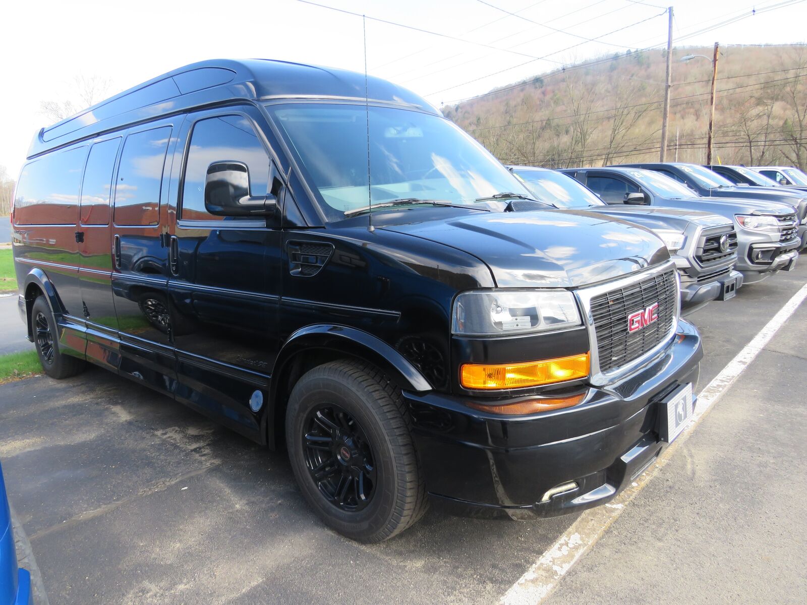 2022 GMC Savana