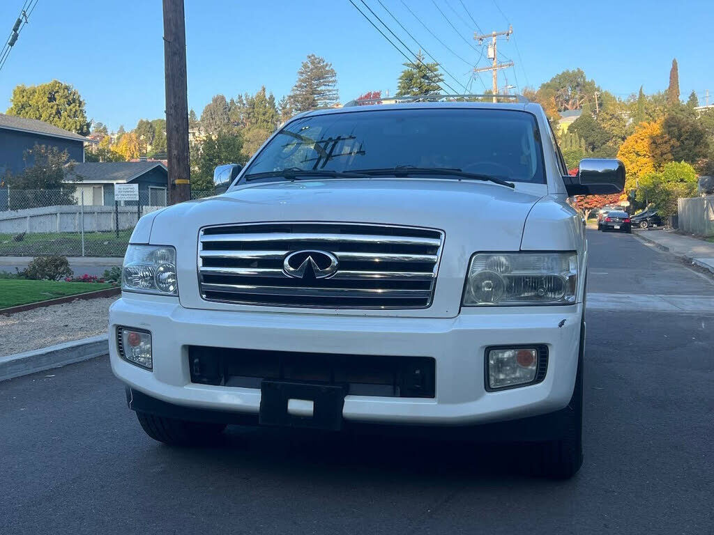 Infiniti QX56