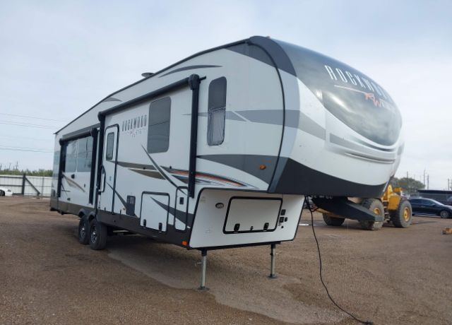 2022 FOREST RIVER Real-lite / Rockwood Lite Weight Trailers