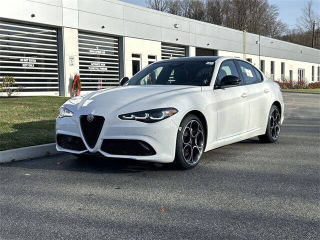 2025 ALFA ROMEO Giulia