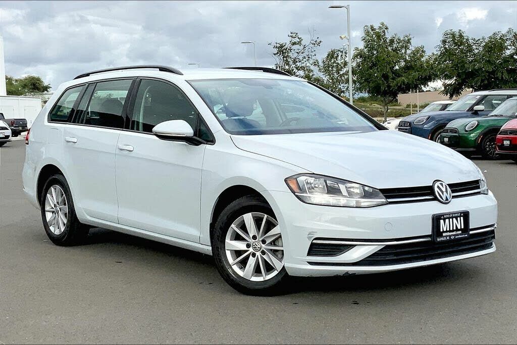 2019 VOLKSWAGEN Golf SportWagen