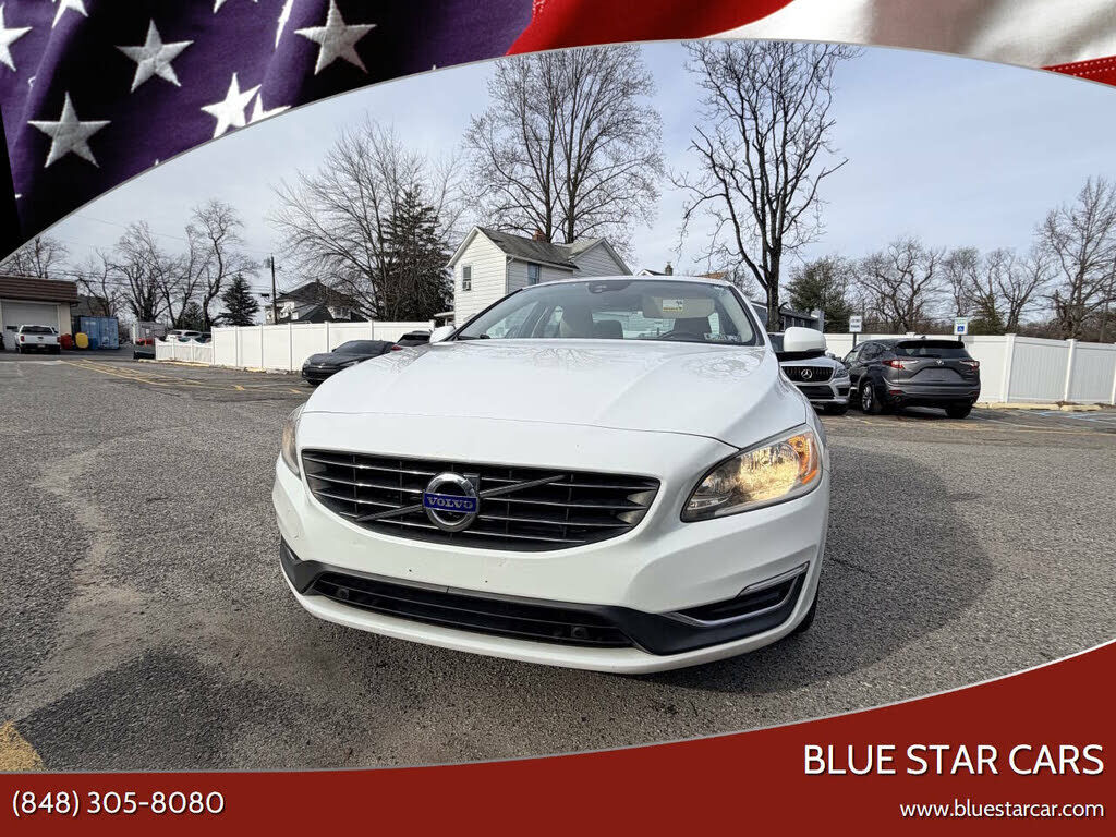 2015 VOLVO S60