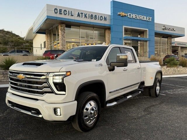 2024 CHEVROLET Silverado HD