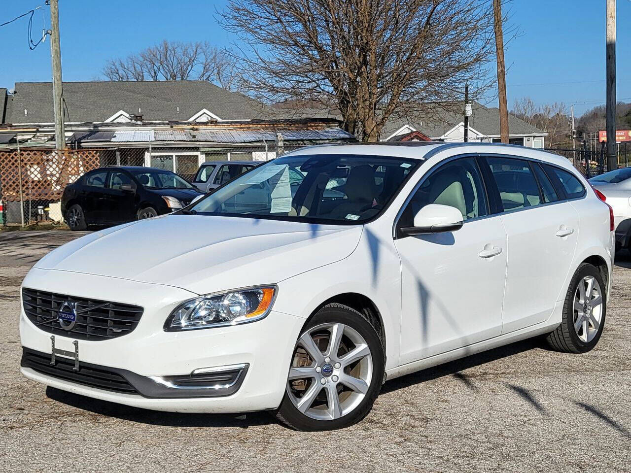 2016 VOLVO V60