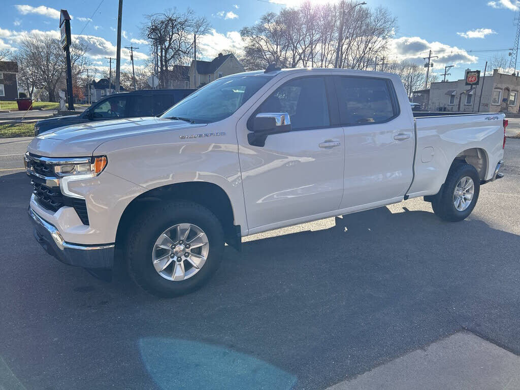 2025 CHEVROLET Silverado