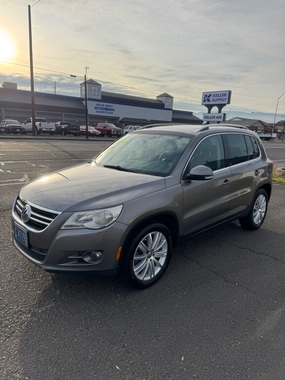 2010 VOLKSWAGEN Tiguan