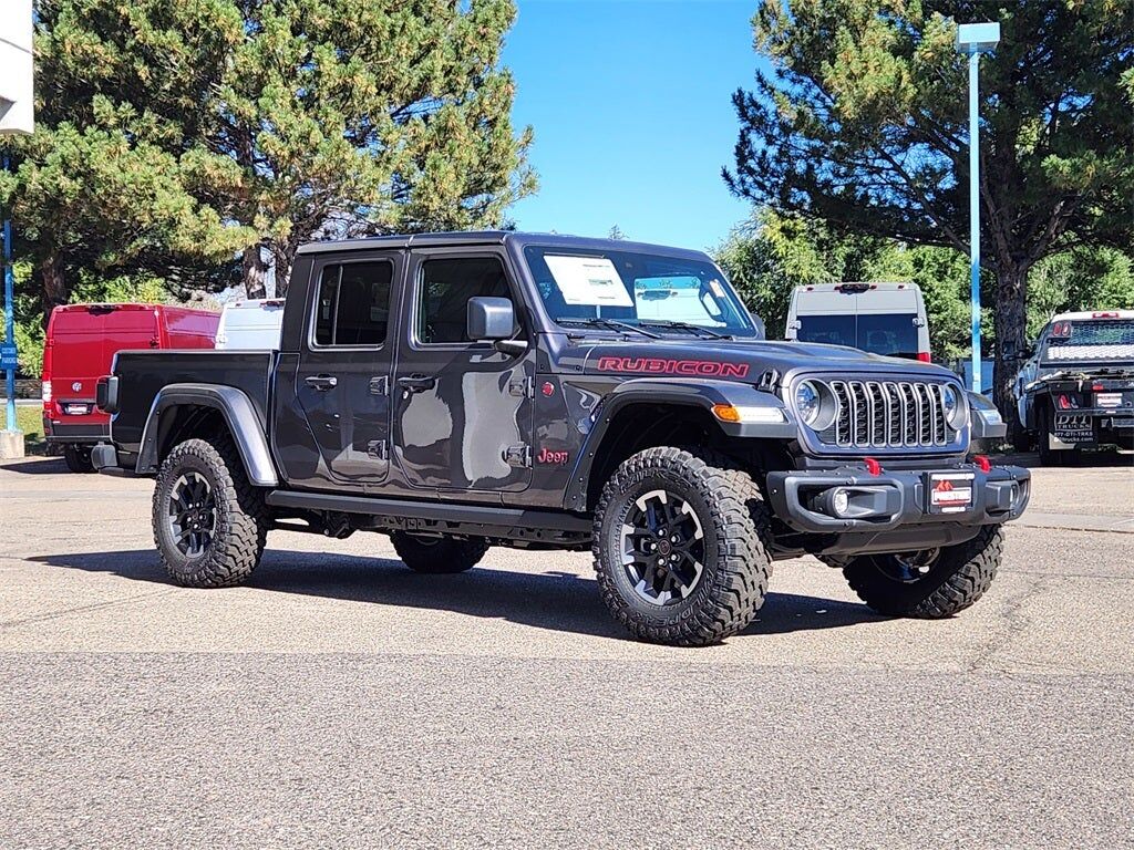 2025 JEEP Gladiator
