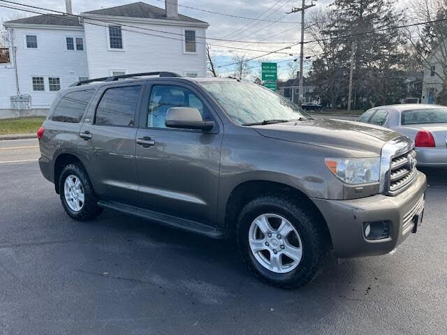 2013 TOYOTA Sequoia