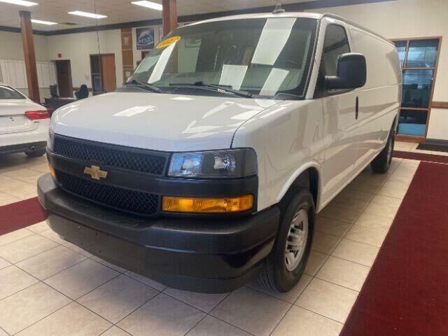 2022 CHEVROLET Express