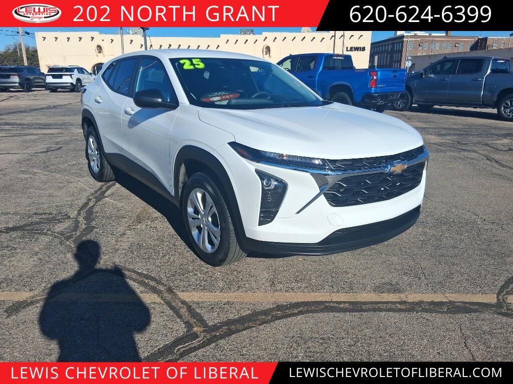 2025 CHEVROLET Trax