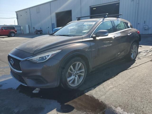 Infiniti QX30