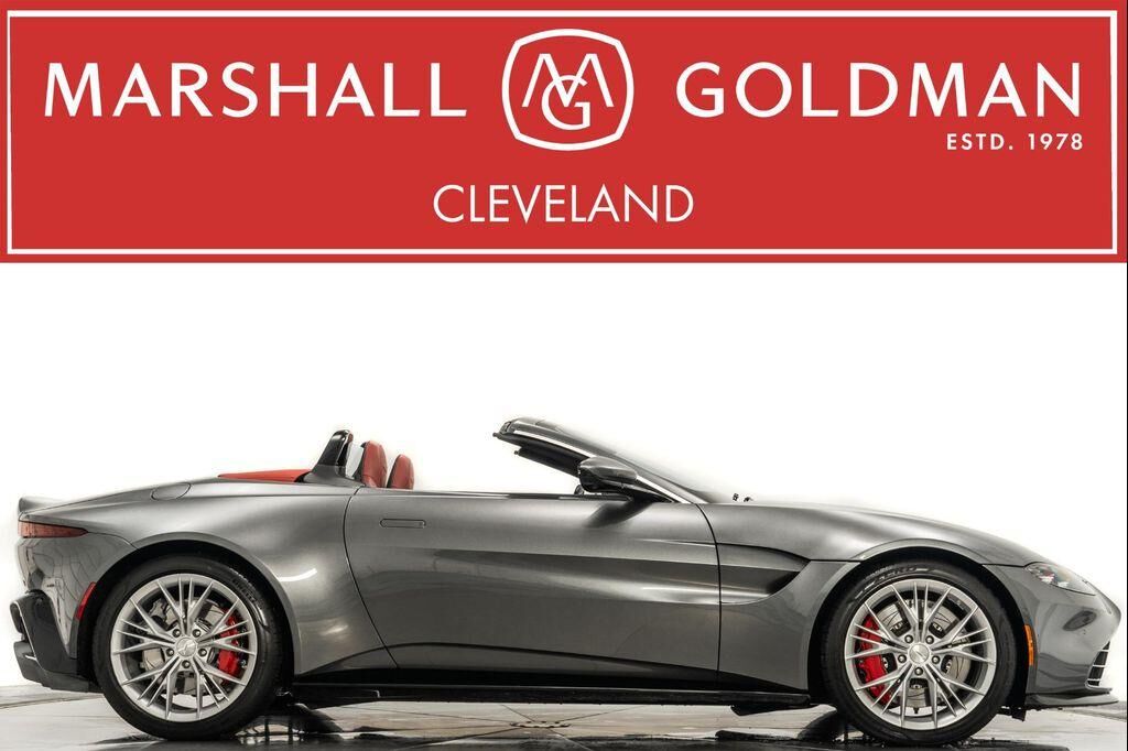 2022 ASTON MARTIN Vantage