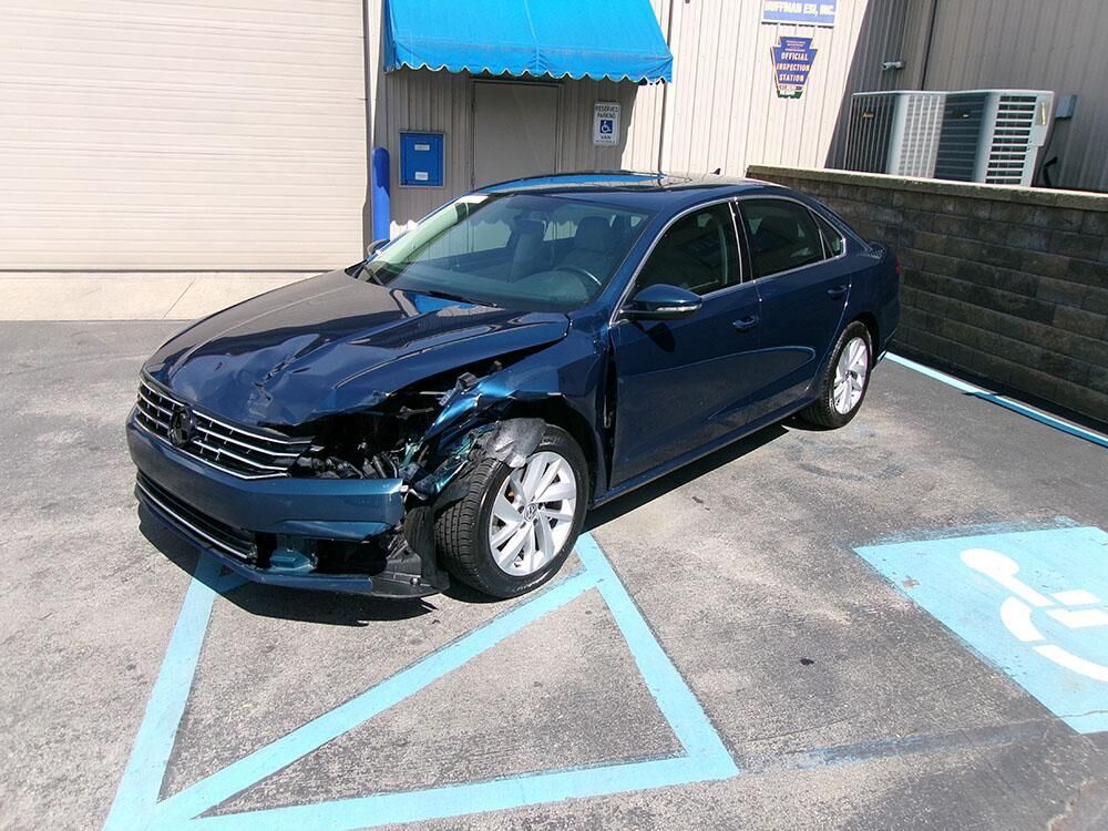 2018 VOLKSWAGEN Passat