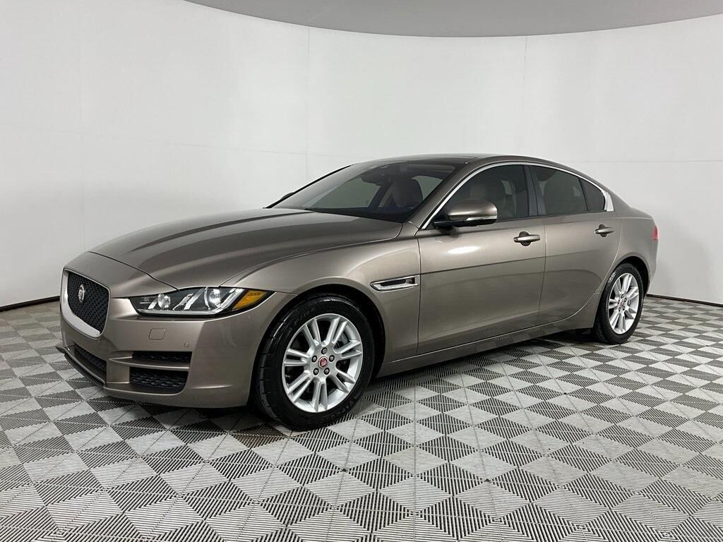 2017 Jaguar XE
