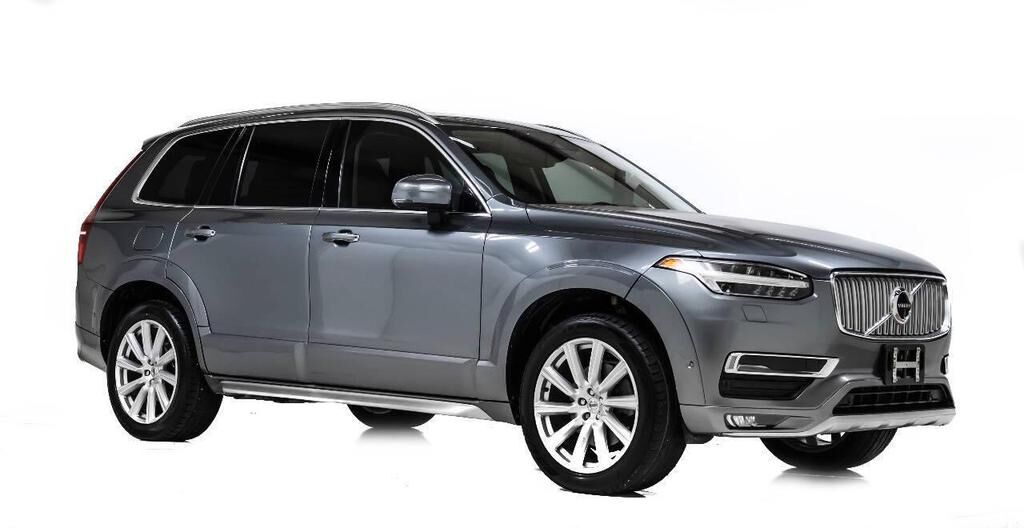 2016 VOLVO XC90