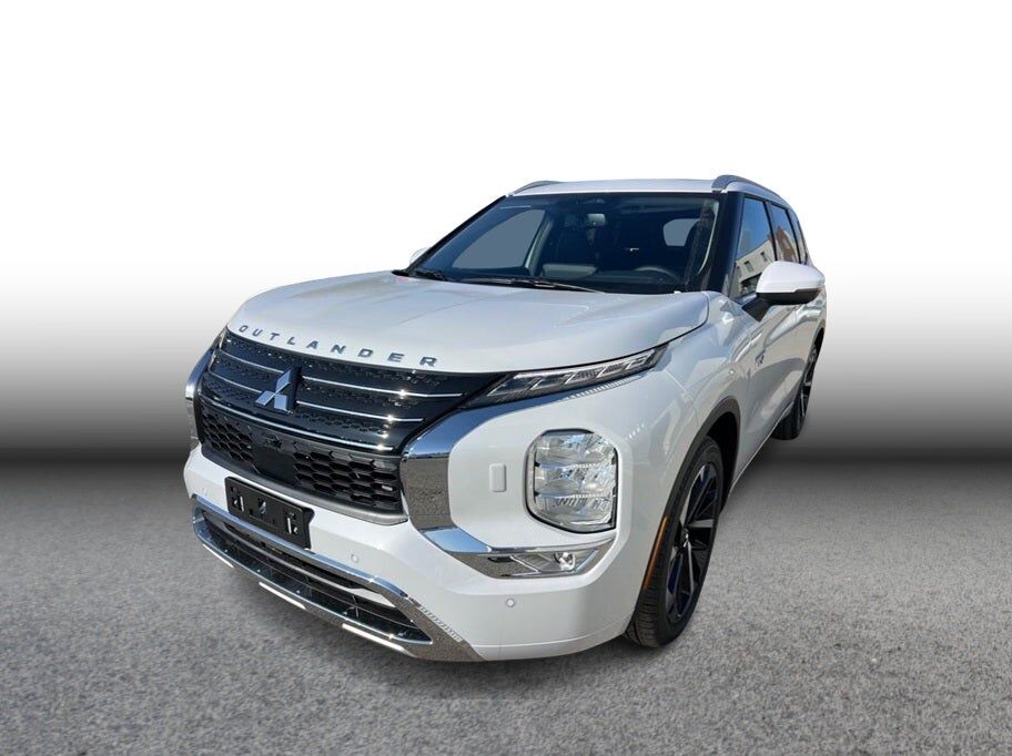 2025 MITSUBISHI Outlander
