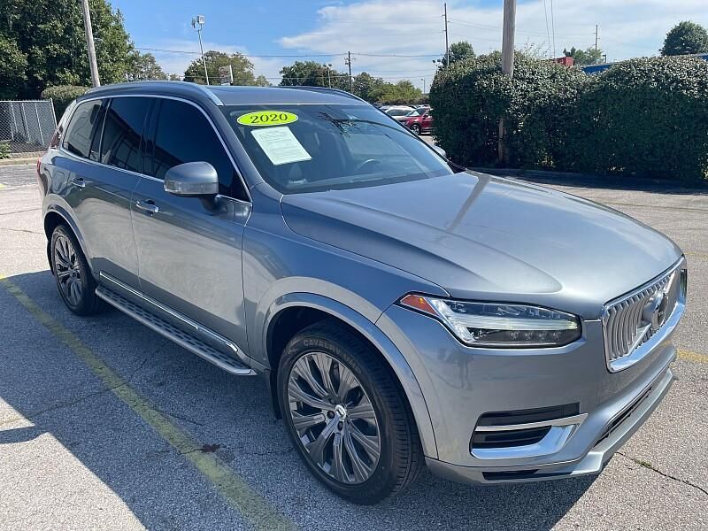 2020 VOLVO XC90